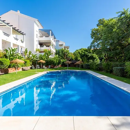Apartment Lovely Open Terrace Beach