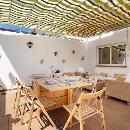 Lovely Open Terrace Beach Apartment *