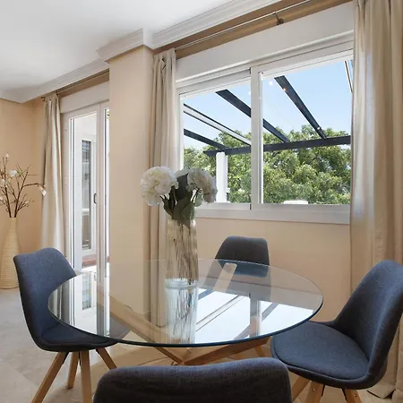 Lovely Open Terrace Beach Apartment